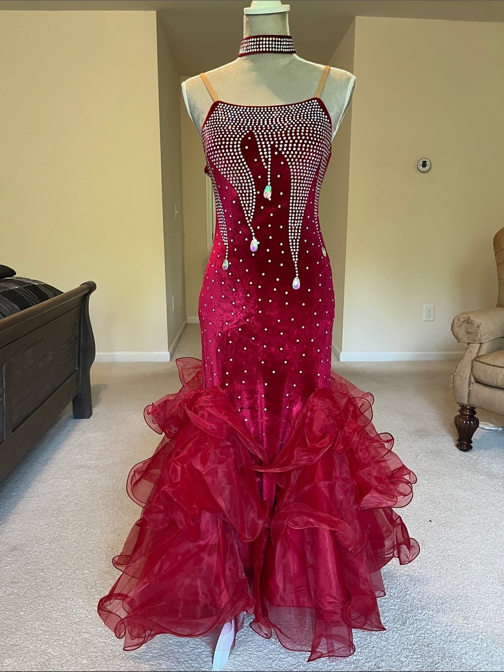 Rhinestone Ballroom Standart Dance Dress with Choker and long gloves with floats